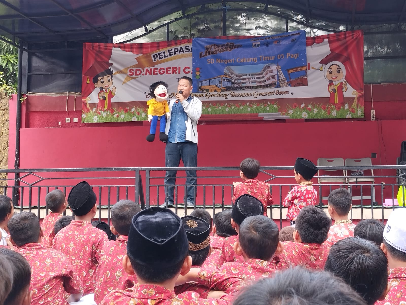 Wisata LiterAsyik Ke SDN Cakung Timur 05